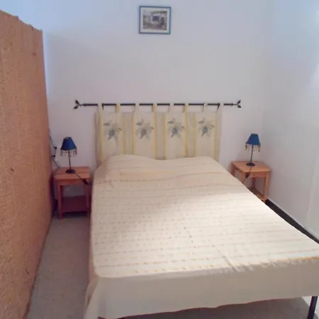 Appartement Balaruc-les-bains, 1 Pièce, 4 Personnes - Fr-1-503-27